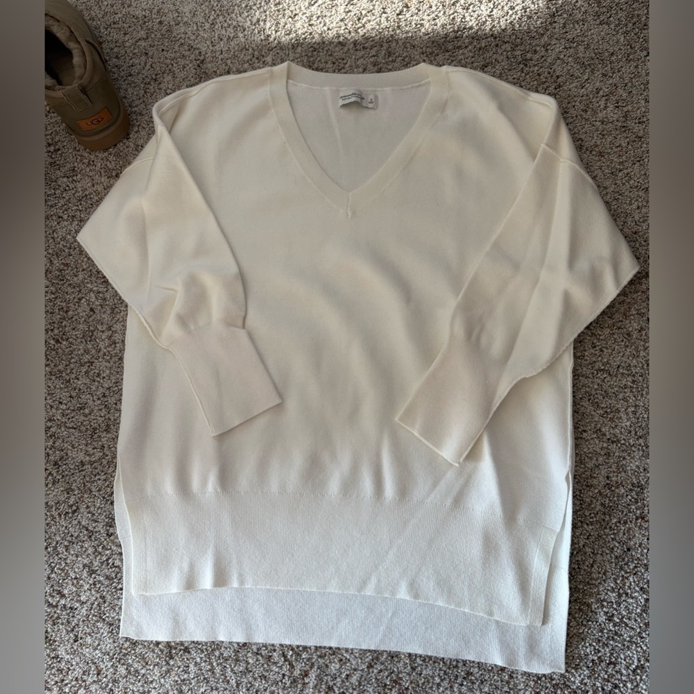 Abercombie sweater